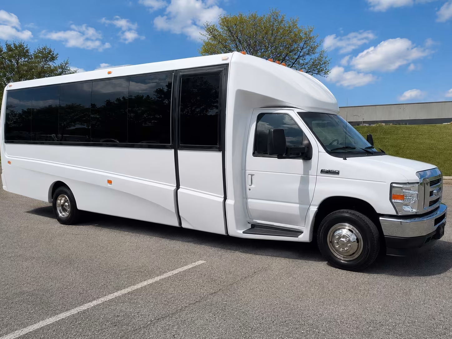 erie minibus rentals for travel teams and club athletics